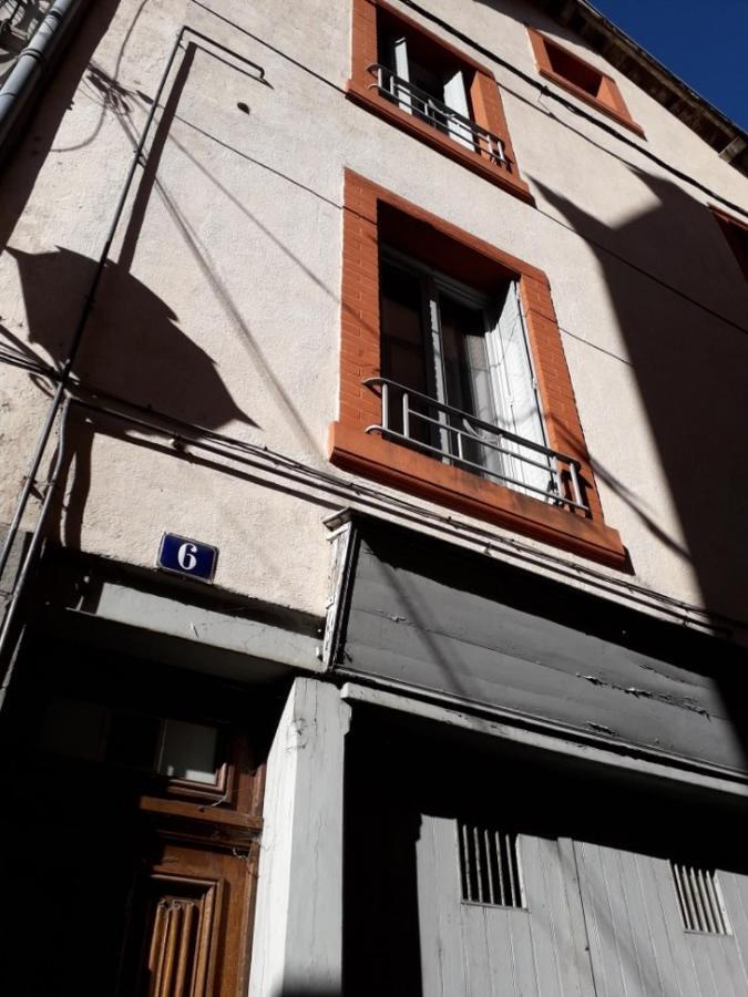 Apartamento Cap Coutellerie - Sejours Pros Ou Familles En Hypercentre De Thiers Exterior foto